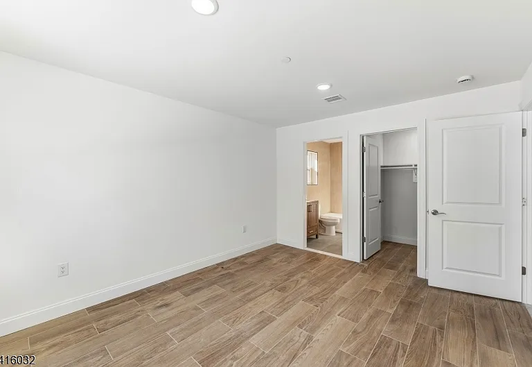 106 Columbia Ave — Photo 4