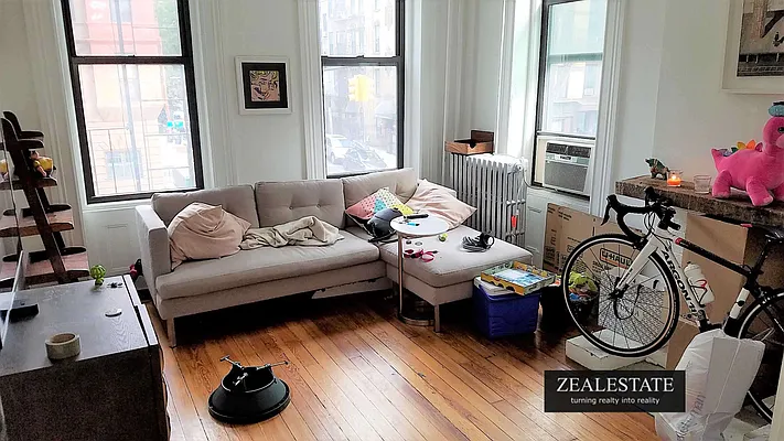 Rented by ZealEstate Group Inc | media 46