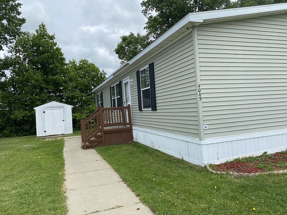 2nd image of 4020 County Farm Rd #26