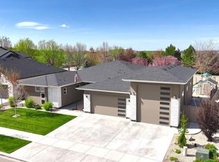 2648 E Lawton Dr, Meridian, ID 83642