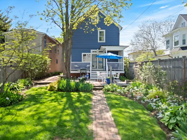 604 Main Street, Greenport, NY 11944