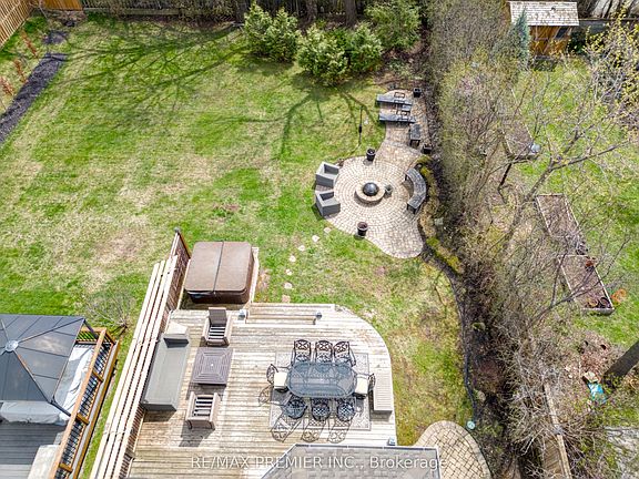 2nd image of 2304 Sovereign St