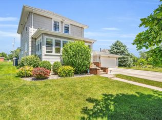 408 E Cherry St, Chatsworth, IL 60921