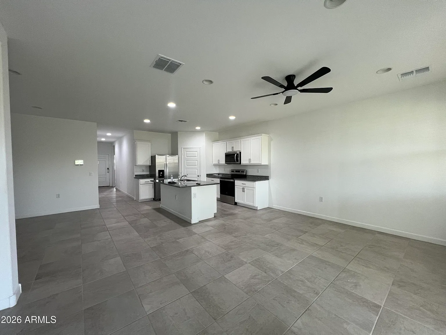 4 bed, 2.0 bath, 1701 sqft, $2,295 — Photo 2