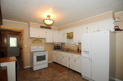 4th image of 4741 Porter Cir