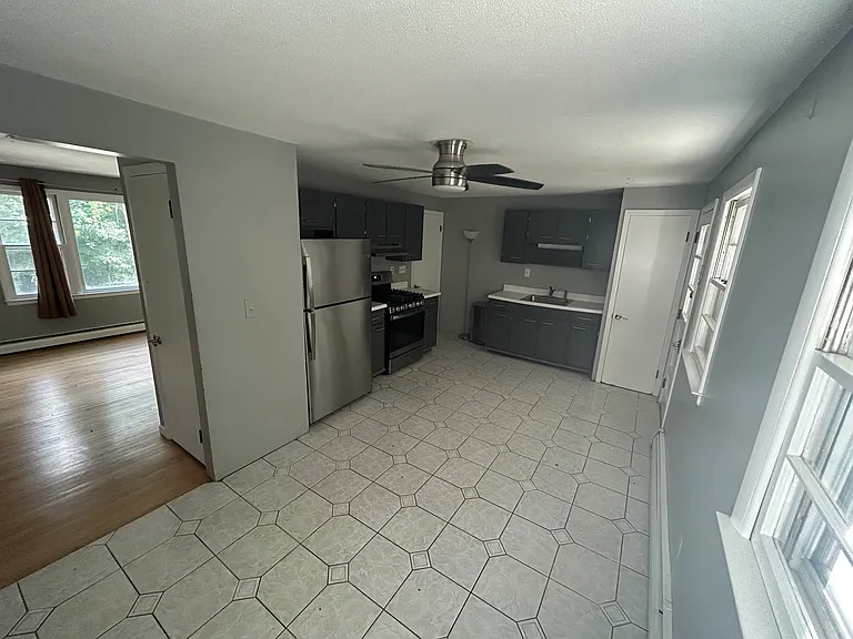 190 Stephens Ln #0 — Photo 3