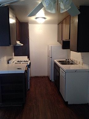 3rd image of 1452 Grand Ave APT 2
