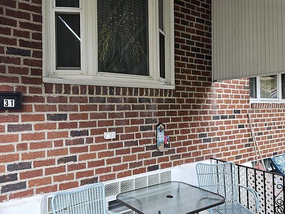4th image of 2931 Benner St