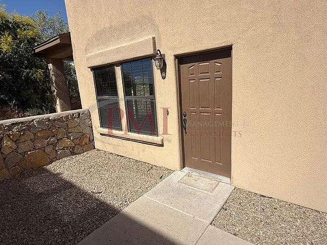 4341 Capistrano Ave — Photo 2
