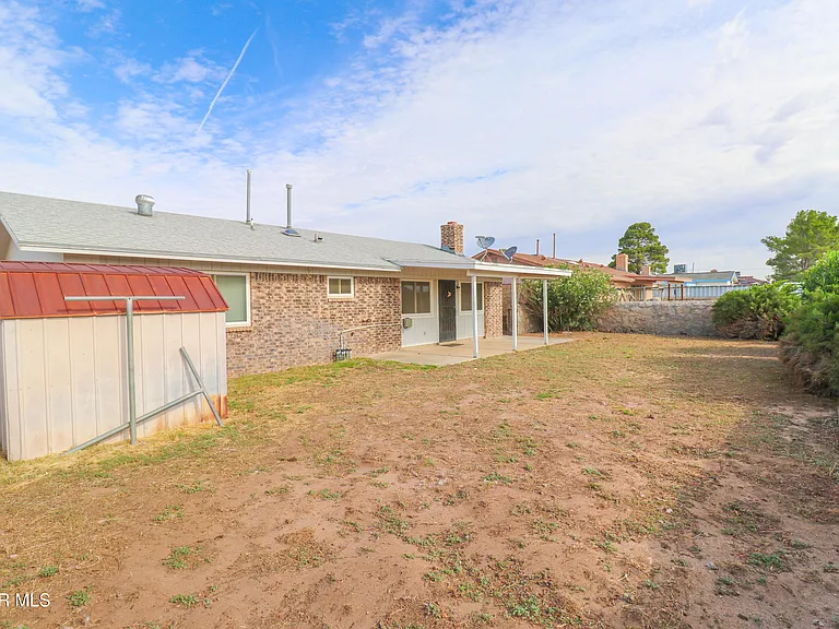 11052 Middledale St — Photo 31