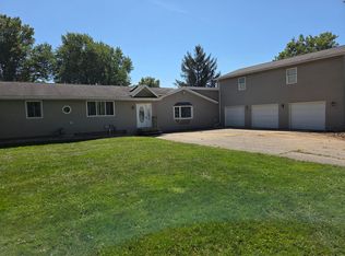 387 Twin Bay Trl, Willard, OH 44890
