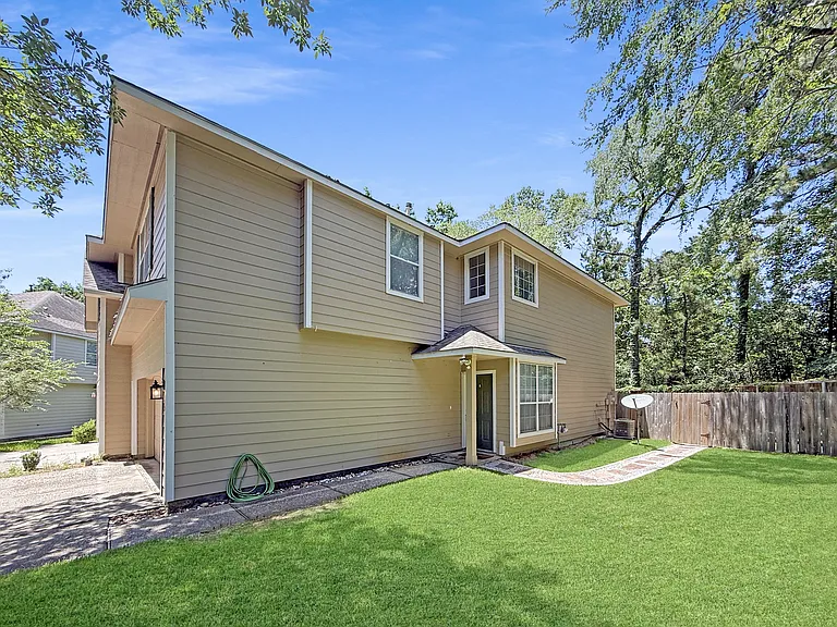 3 Peachridge Pl #1 — Photo 8