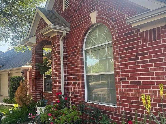 2nd image of 11126 Riverbank Ridge Ln
