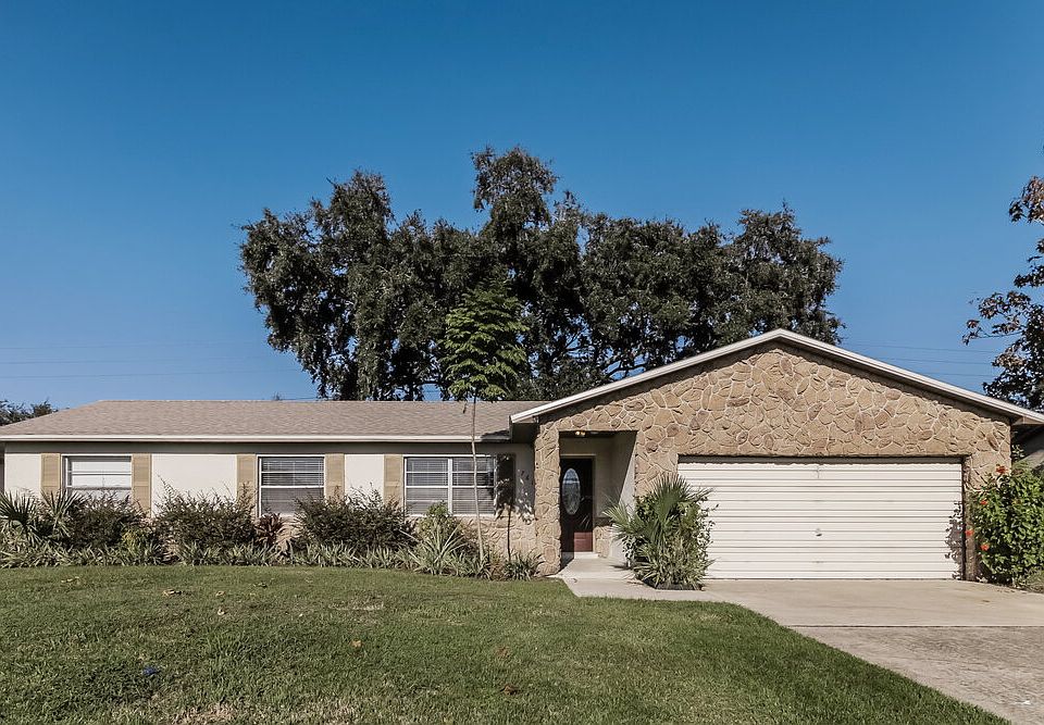 1st image of 7615 Pine Hollow Ct