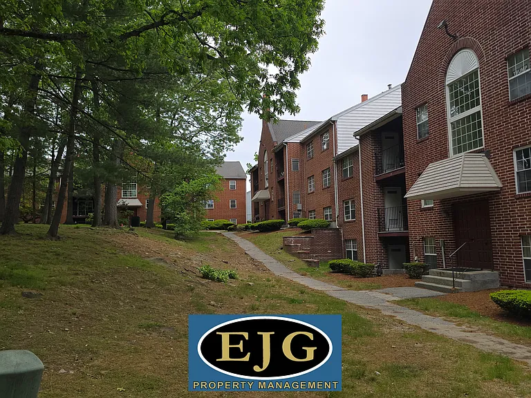 6 Louisburg Sq #8 — Photo 47