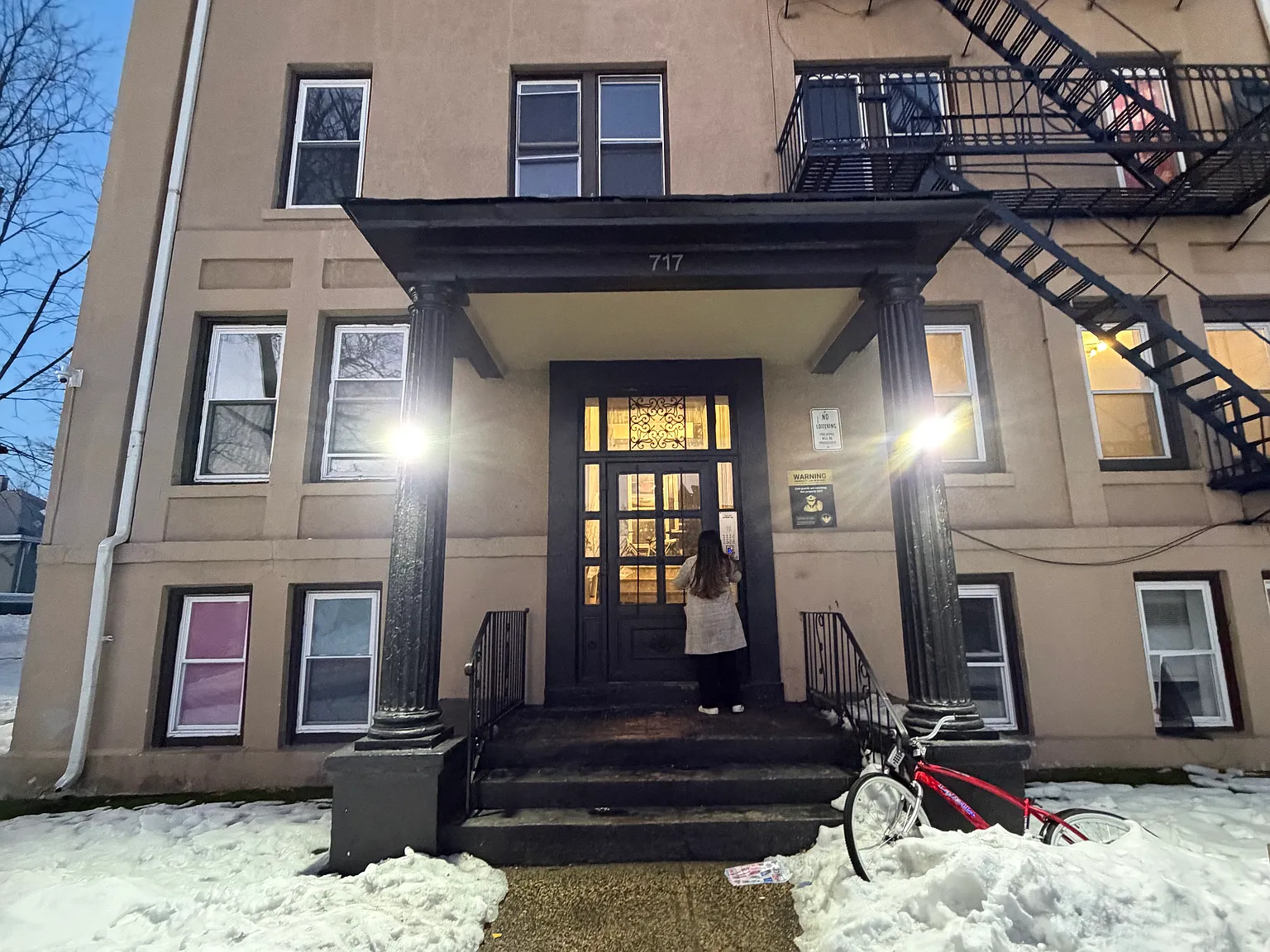 2 bed, $2,200 — Photo 1