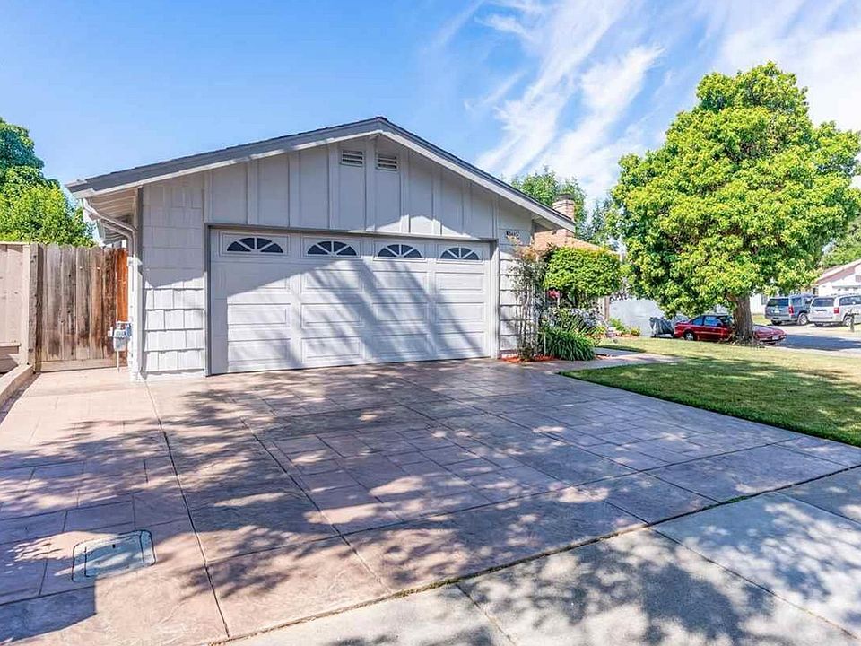 1st image of 34457 Colville Pl
