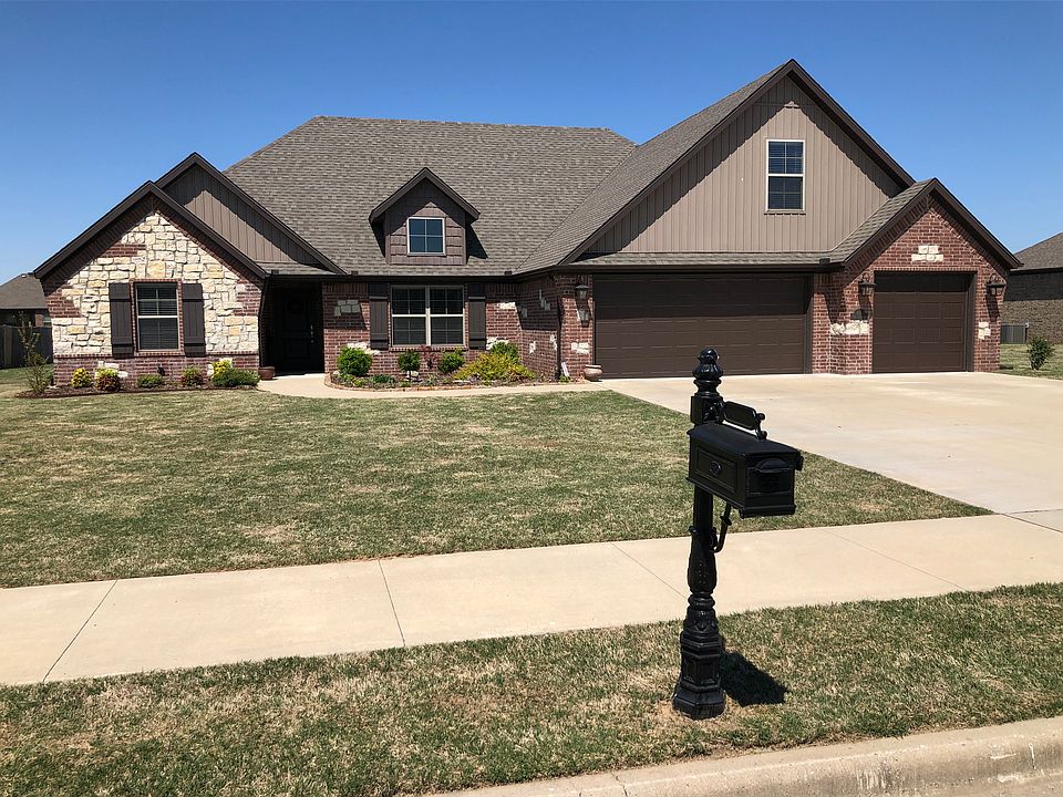 1st image of 607 Hat Creek Ln