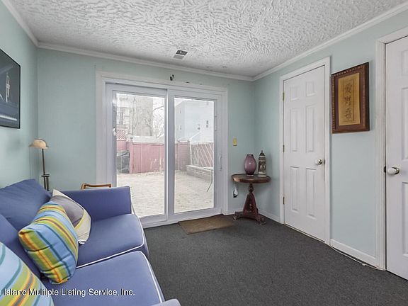 5th image of 90 Park Hill Ave