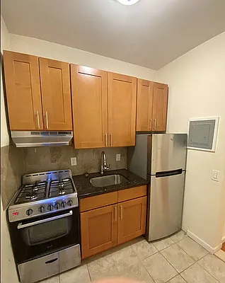 Rented by Oxford Property Group | media 12