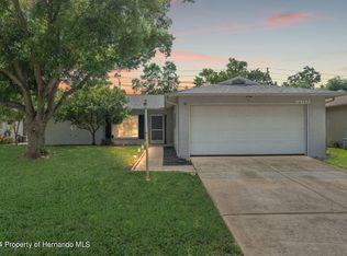 10703 Salamanca Dr, Port Richey, FL 34668