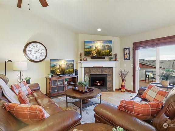 4th image of 27803 72nd Avenue NW