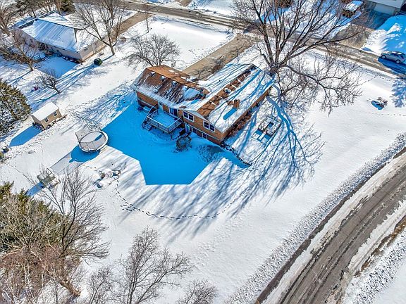 5th image of 2718 Hilltop Dr
