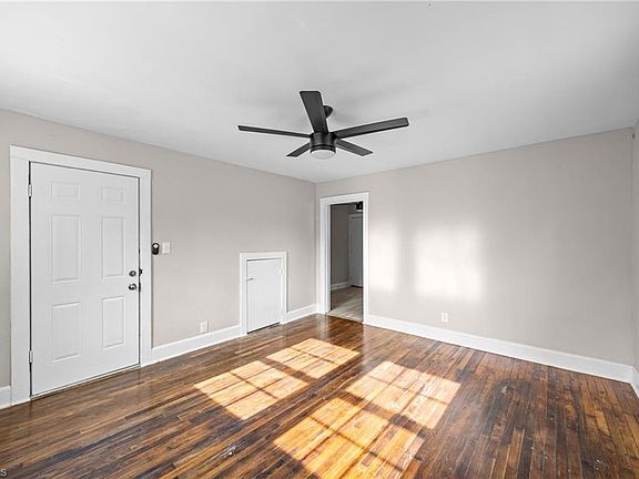 2nd image of 1509 Waverly St APT B