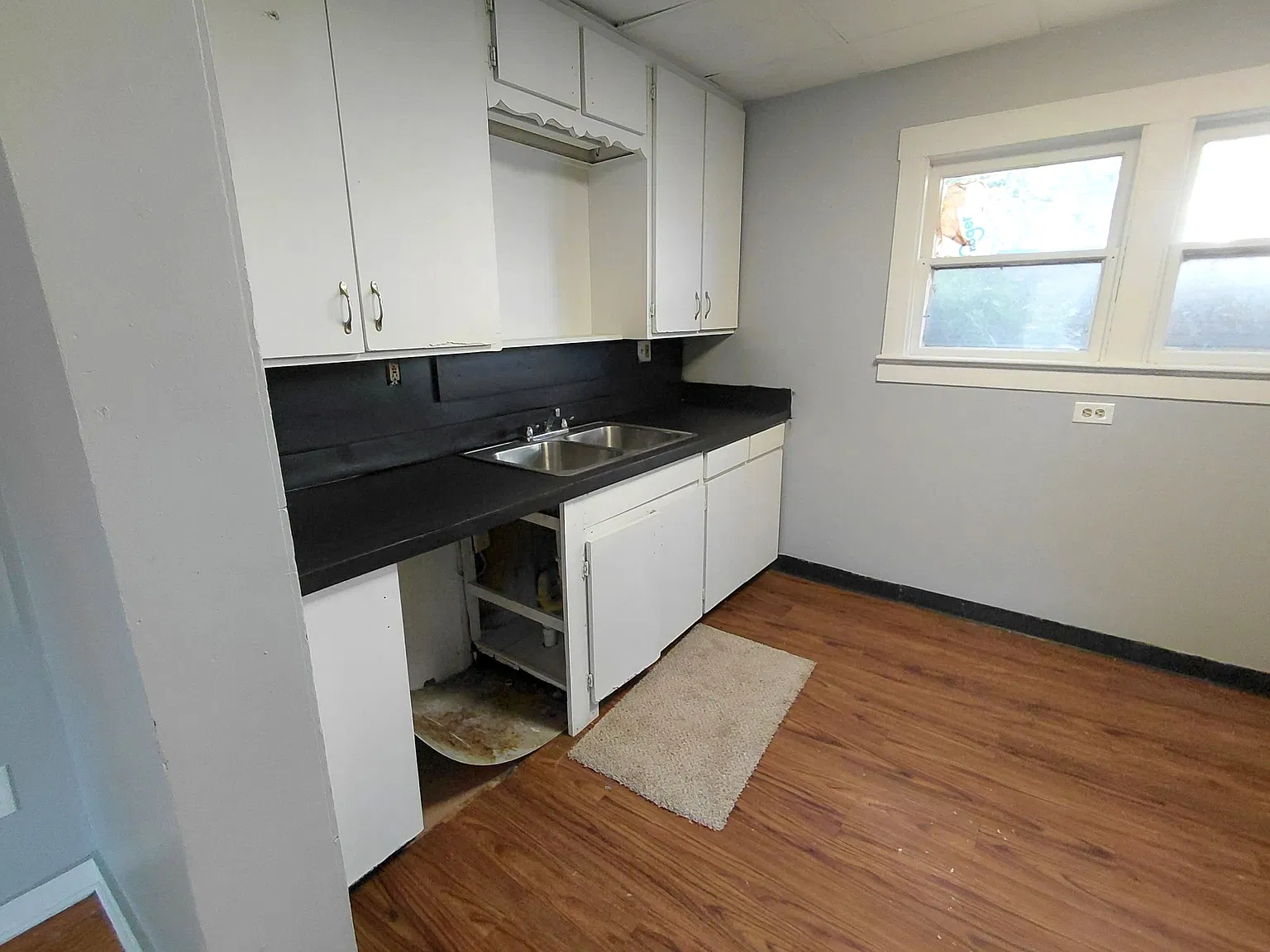 3 bed, 1.5 bath, 1000 sqft, $1,075 — Photo 3
