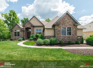 14281 Bentley Ln, Strongsville, OH