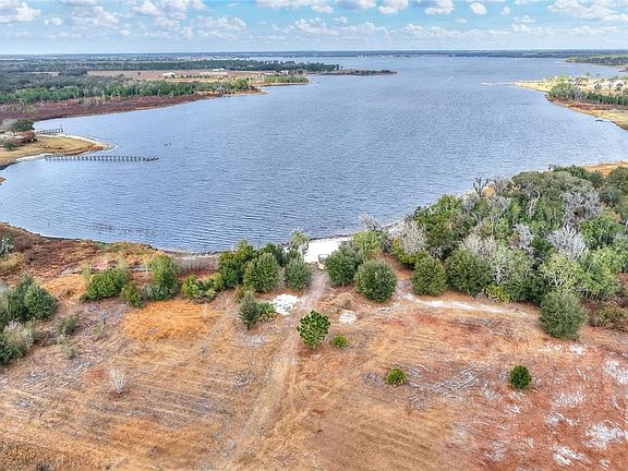 3rd image of Lake Buffum Rd E