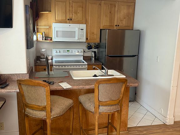 3rd image of 452 E 11th Ave #532