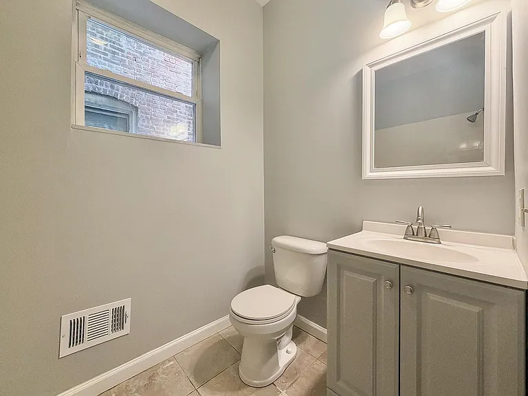 236 Van Horne St #1B — Photo 19