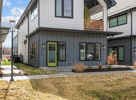 2nd image of 2232 Lydia Ave