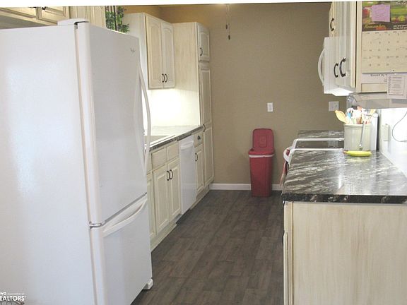 5th image of 102 Hillhaven Dr