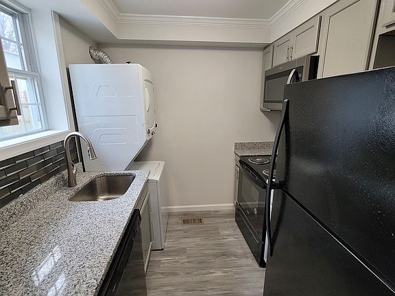 5th image of 733 N Abingdon St