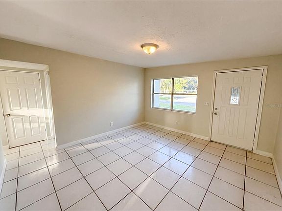 3rd image of 15037 Harding Ave