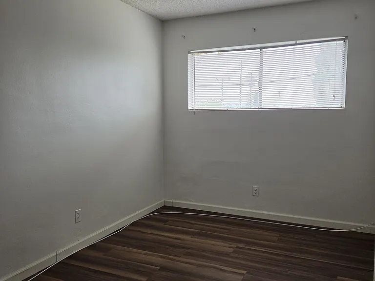 4534 Riverview Ave #G — Photo 4