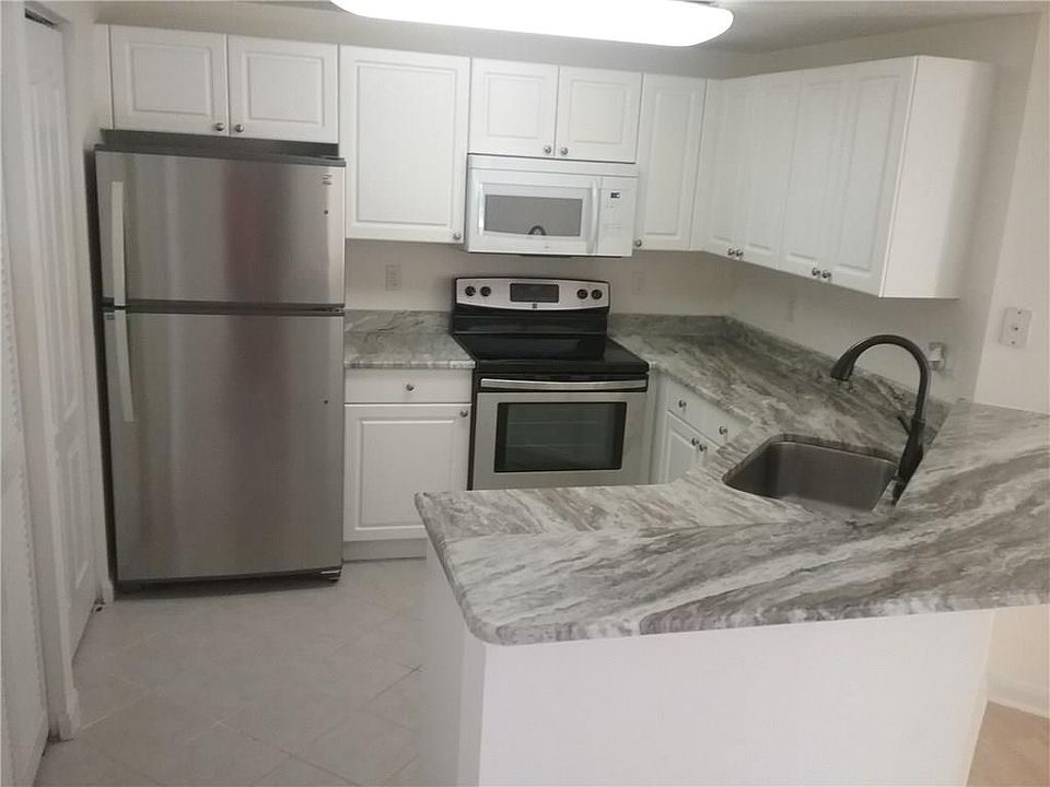 1st image of 5090 Fairways Cir APT H202