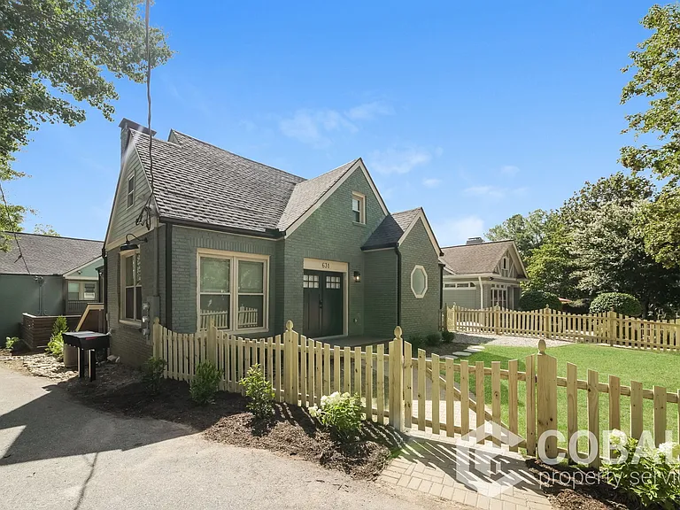 631 Seminole Ave NE #B — Photo 21