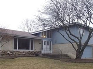 1152 Center Ct, Homewood, IL 60430