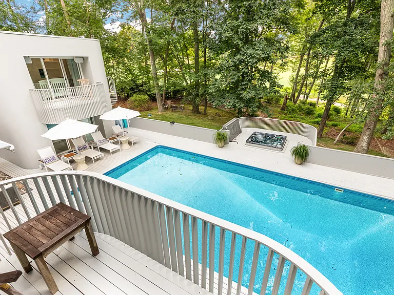 2765 Deerfield Rd — Photo 35