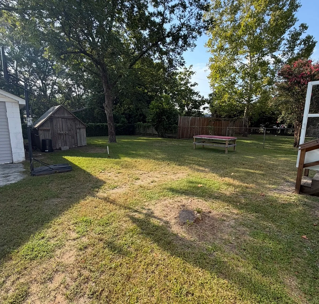 4 bed, 1200 sqft, $4,200 — Photo 3