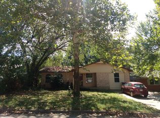 502 Noble Dr, Noble, OK 73068
