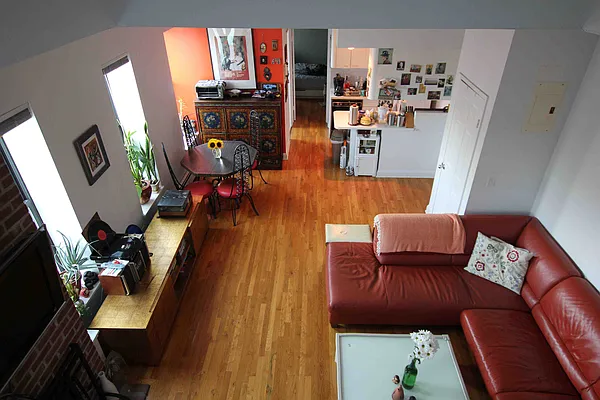 Sold by Bedford 6 Real Estate | media 30