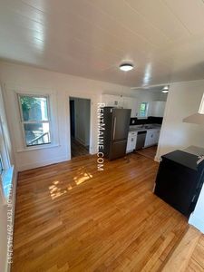 178 Pearl St, Bangor, ME, 04401