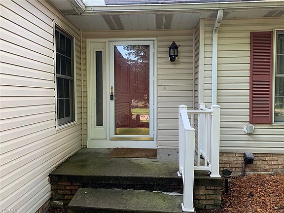 3rd image of 4640 Aldersyde Cir