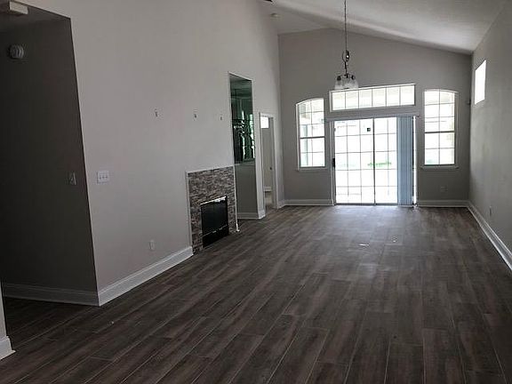 3rd image of 8403 Foxworth Cir