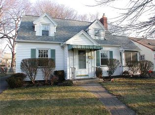 136 Thornton Rd, Rochester, NY 14617