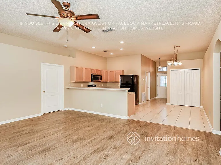 137 Dover Bluff Dr — Photo 4